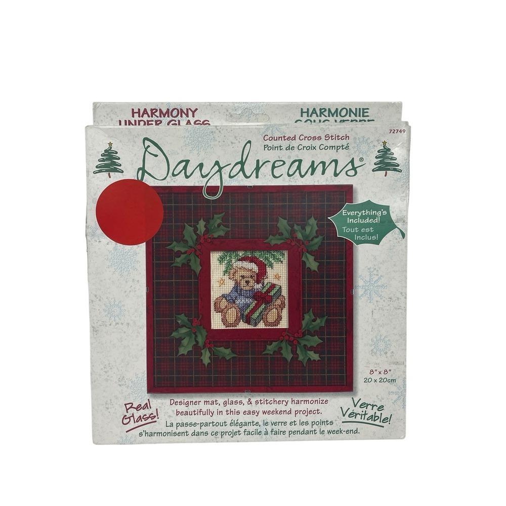 Dimensions 72749 Counted Cross Stitch Kit Daydreams Christmas‎ Teddy Bear NEW
